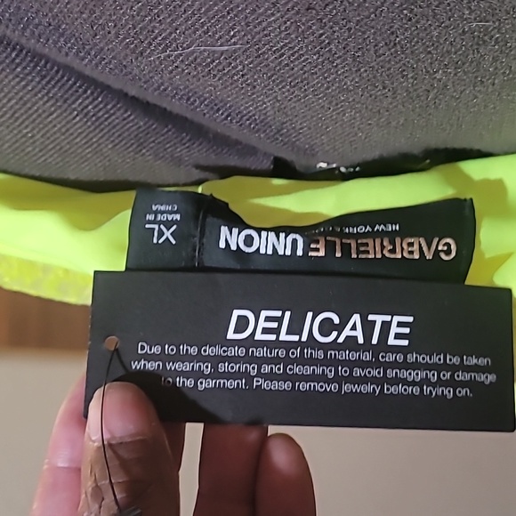 Off the shoulder florescent yellow mini dress by Gabriel Union XL - Picture 3 of 3